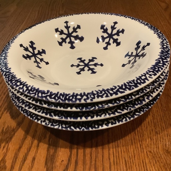 Four Gibson Blue Snowflake Bowls - Picture 1 of 5